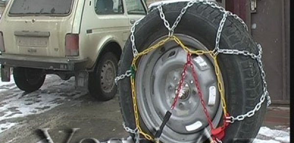 Bakıda maşın təkəri partladı: 1 ölü, 2 yaralı