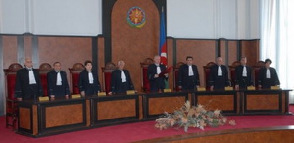 Azərbaycan Konstitusiya Məhkəməsi Ali Məhkəmənin qərarını ləğv etdi