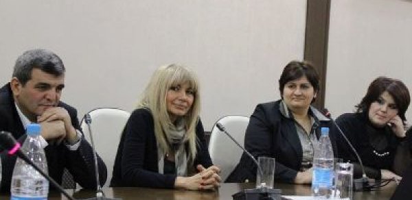 “Kişilər dərk etməlidirlər ki, qadın əşya deyil