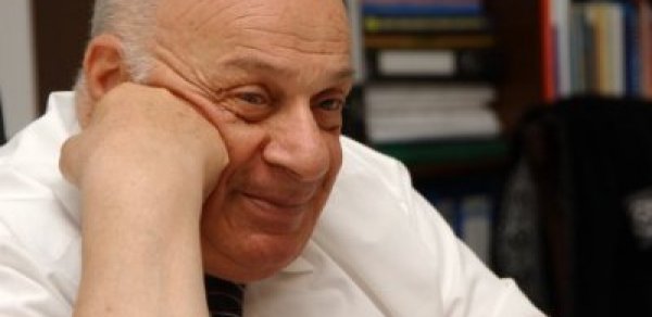 Rauf Denktaş vəfat etdi