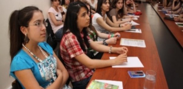 Azərbaycan mediasında qadınların sayı bəlli olub