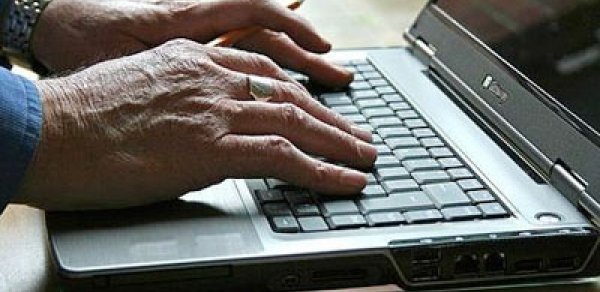 İnternet istifadəçilərinin sayı 2 milyardı ötdü