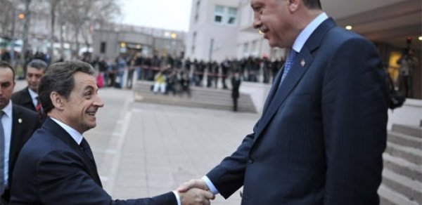 Nikola Sarkozi Rəcəb Tayyib Ərdoğana məktub göndərdi