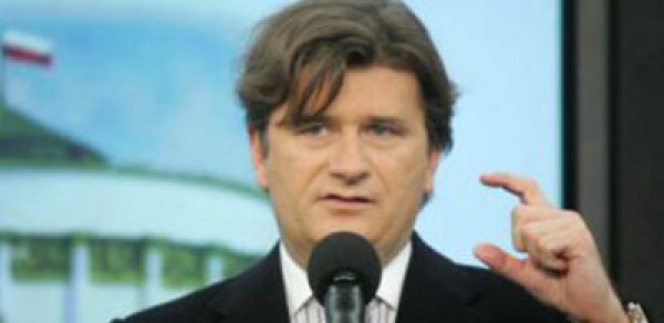 Deputat parlamentdə narkotik qəbul etmək istədi
