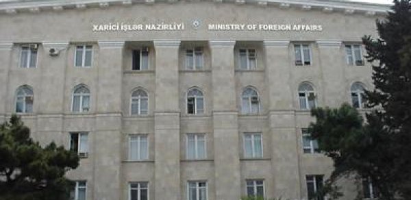 Rəsmi Bakı qəbul edilən qanunu qətiyyətlə pislədi