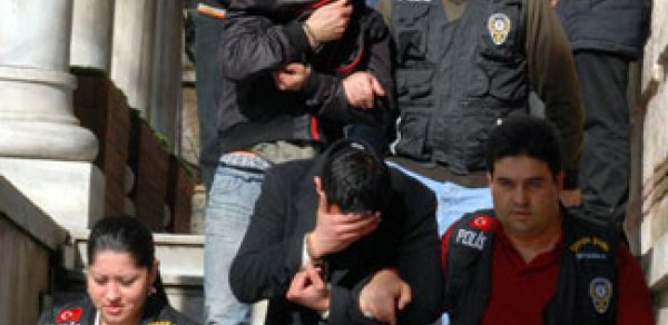 Ruhi xəstə qıza təcavüz edildi
