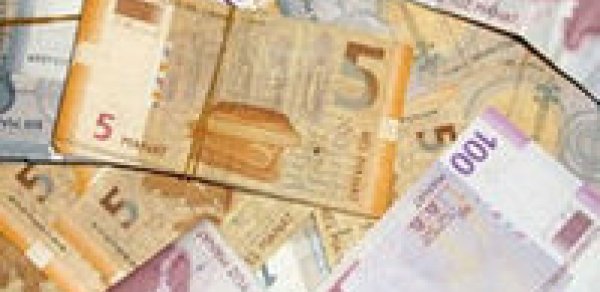 Polis saxta pulları dövriyyədən çıxartdı