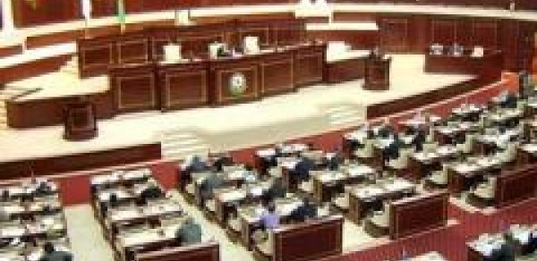 Parlamentin yaz sessiyası bu gün başlayır