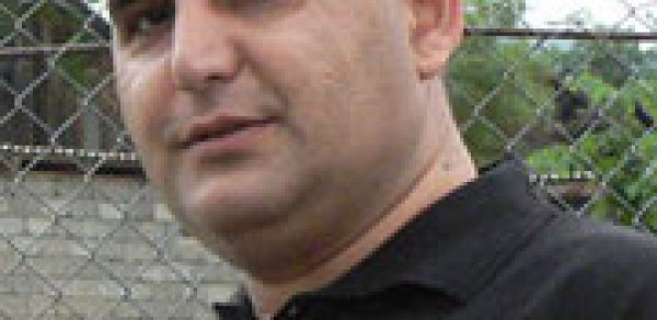 Yelqanadlı professorlar - KÖŞƏ