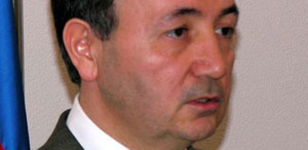 Məhkəmə üç hakimi cəzalandırıldı