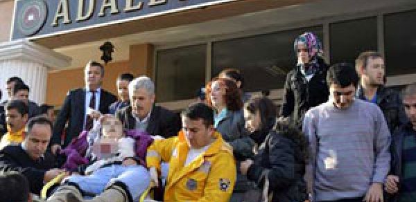 Gəlin və qayınananın başını kəsdilər