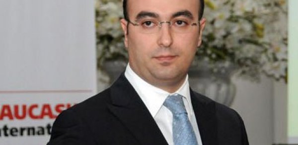Elnur Aslanov: 