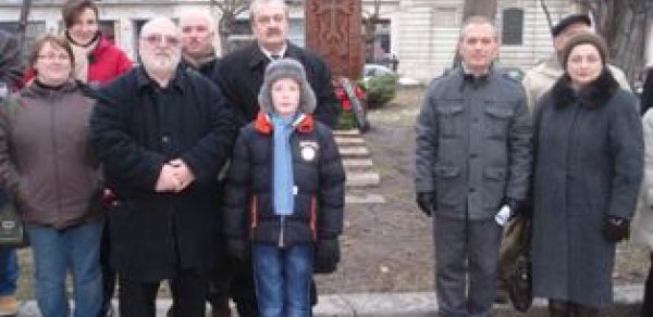 Ermənilər Macarıstanda Ramil Səfərov əleyhinə aksiya keçirdi
