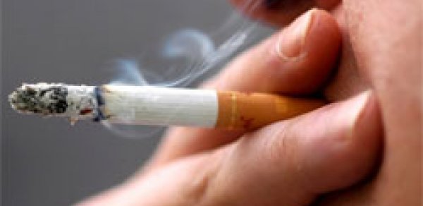Əvvəl benzin içdi, sonra siqarət çəkdi