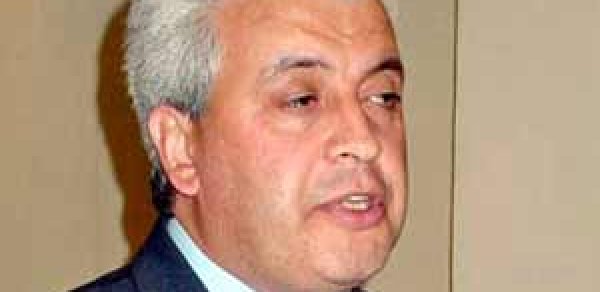 Akif Nağı: 