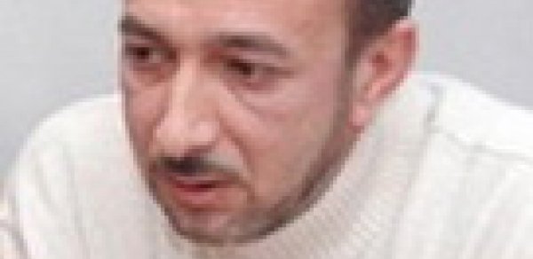 Jurnalistin ailəsində itki