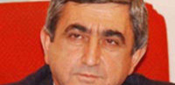 Sarkisyan yenə vəzifədə qaldı