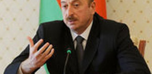 Prezidentlər arasında görüş başladı