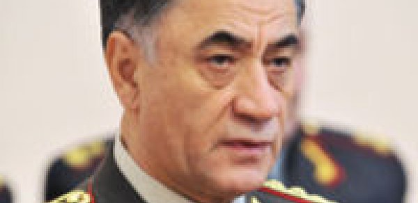 Nazir vətəndaşları qəbul edəcək
