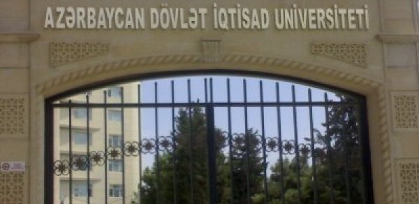 İqtisad Universitetinin tələbələri imtahanları baykot etdilər