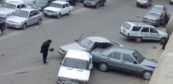 Ağlagəlməz qəza: nərd oynayan kişilər öldü
