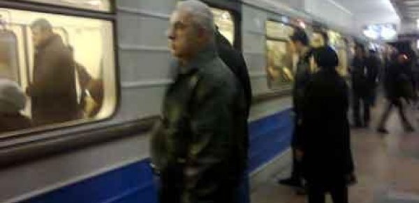 Bakı metrosunun rəhbərliyi sərnişinlərə müraciət etdi