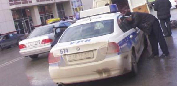 Rüşvət alan yol polisləri tutuldu