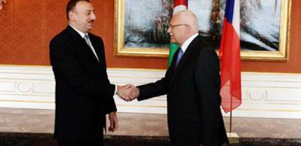 Çexiya ilə Azərbaycan arasında 4 sənəd imzalandı