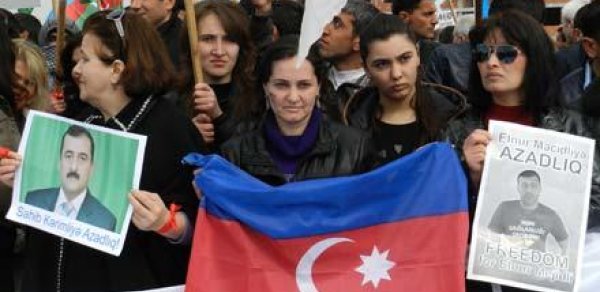 Mətbuat Şurası mitinqdə jurnalistlərlə bağlı insident qeydə almadı