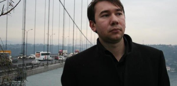 Azərbaycanda gənclər nəyə görə bir-birlərinə “düşmən” kəsiliblər? - KÖŞƏ