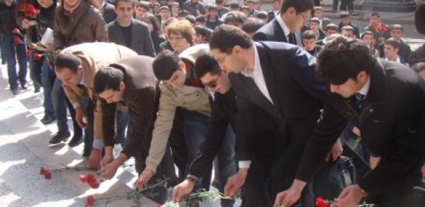 Bu gün müxalif gənclər ADNA-ya yürüş edəcək