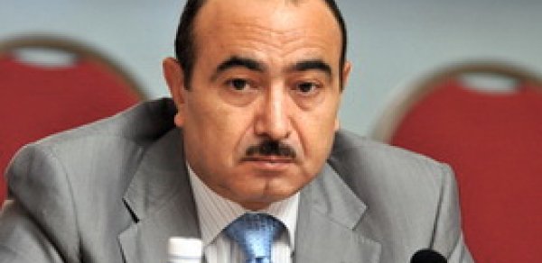 “Xədicə İsmayılova məsələsi bizim təmiz kostyumumuza yapışmış bir saqqızdır” - MÜSAHİBƏ