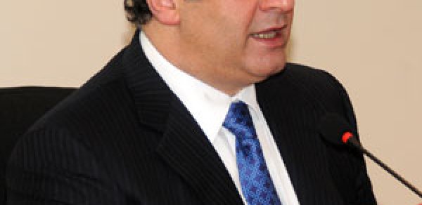 Azad Rəhimov Yunanıstana gedir