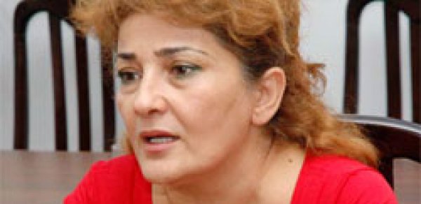 Mehriban Zeynalova: «17 nəfər qurbanı işlə təmin etmişik»