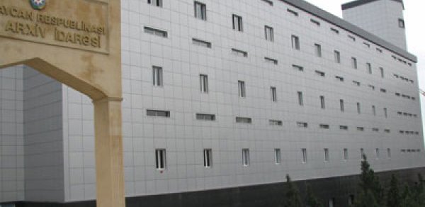 Bakıda Dövlət Arxivinin direktoru həbs edildi