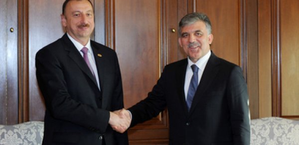 Azərbaycan Prezidenti Türkiyəli həmkarı ilə görüşdü