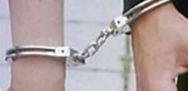 Evdən külli miqdarda oğurluq edən qadın saxlanıldı