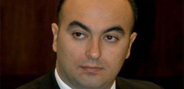 Elnur Aslanov: 