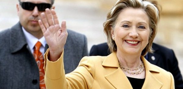 Hillari Klinton Şəhidlər Xiyabanında
