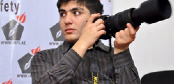 Mehman Hüseynov saxlanıldı, Natiq Ədilov polisə çağırıldı