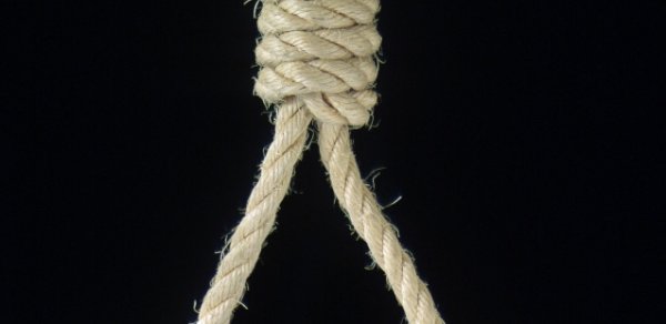 Şəkidə 76 yaşlı kişi intihar etdi