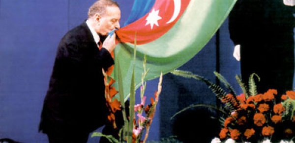 Bu gün Azərbaycanda Milli Qurtuluş Günüdür