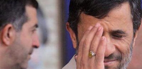 Əhmədinejad siyasətdən gedir