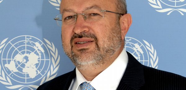 Baş katib Azərbaycana gəldi