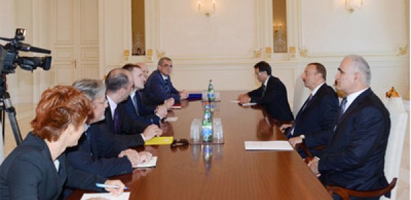 Prezident Monteneqronun baş naziri ilə görüşdü