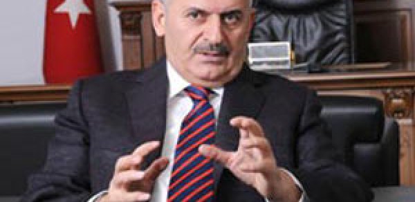 Nəqliyyat naziri Azərbaycanda rəsmi səfərdədir