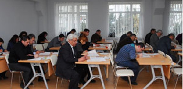 Müəllim olmaq istəyənlərin imtahanı başlayır