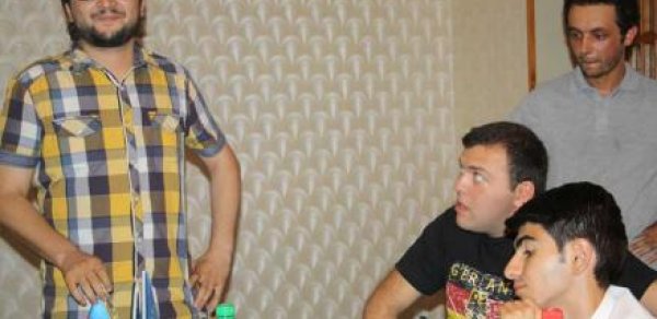 Azərbaycan Avropa Hərəkatı (AAH) rəhbərliyi jurnalistlərlə görüşdü - FOTO