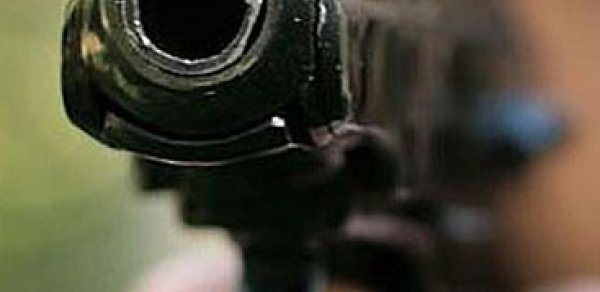 5 uşaq atası özünü güllələdi