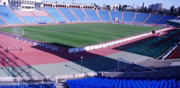 Tofiq Bəhramov adına stadionda bir nəfəri gün vurdu